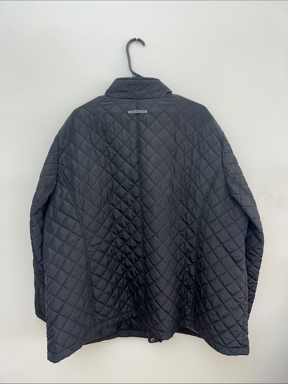 Ralph Lauren Quilted Jacket in Black with Gold Hardware - Picture 6 of 7